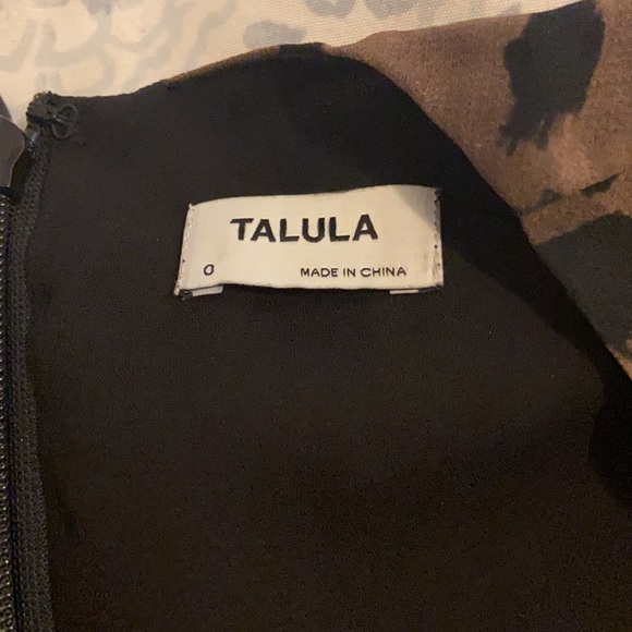 Aritzia dress. Lined. Fabric feels good. - Picture 3 of 5